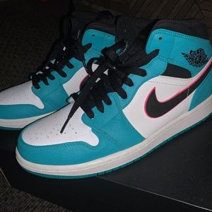 Air Jordan mid with box size 10